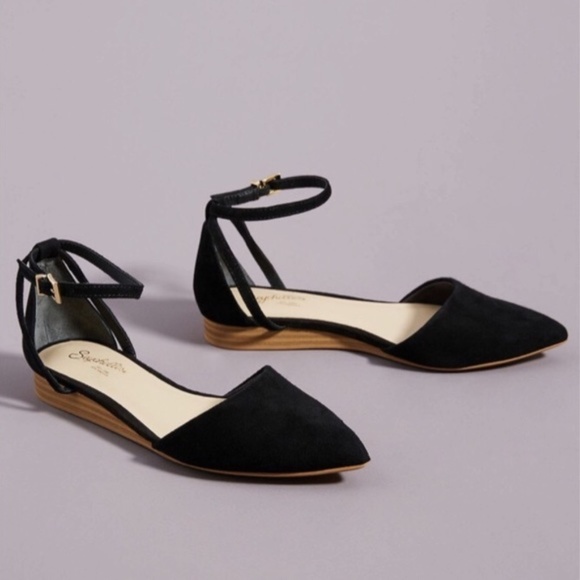 Seychelles Shoes - NWOB Seychelles Black Plateau Suede City Flats from Anthropologie